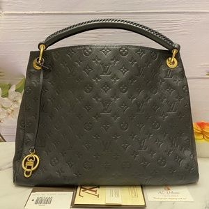 ❤️‍🩹SOLD❤️‍🩹 Louis Vuitton Artsy MM Empreinte Infini Shoulder Tote Purse(CA2182)